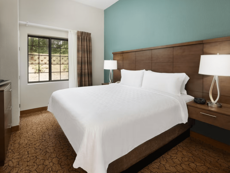Staybridge Suites 1 Bedroom King Chapel Hill
