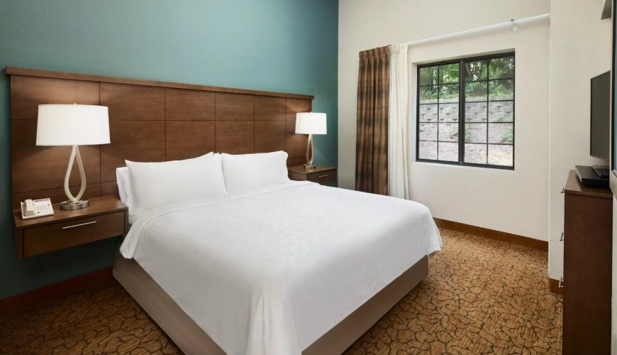 Staybridge Suites 1 Bedroom King Chapel Hill