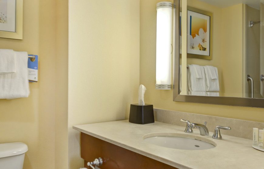Fairfield Inn Southpoint Crooked Creek/Herndon Rd